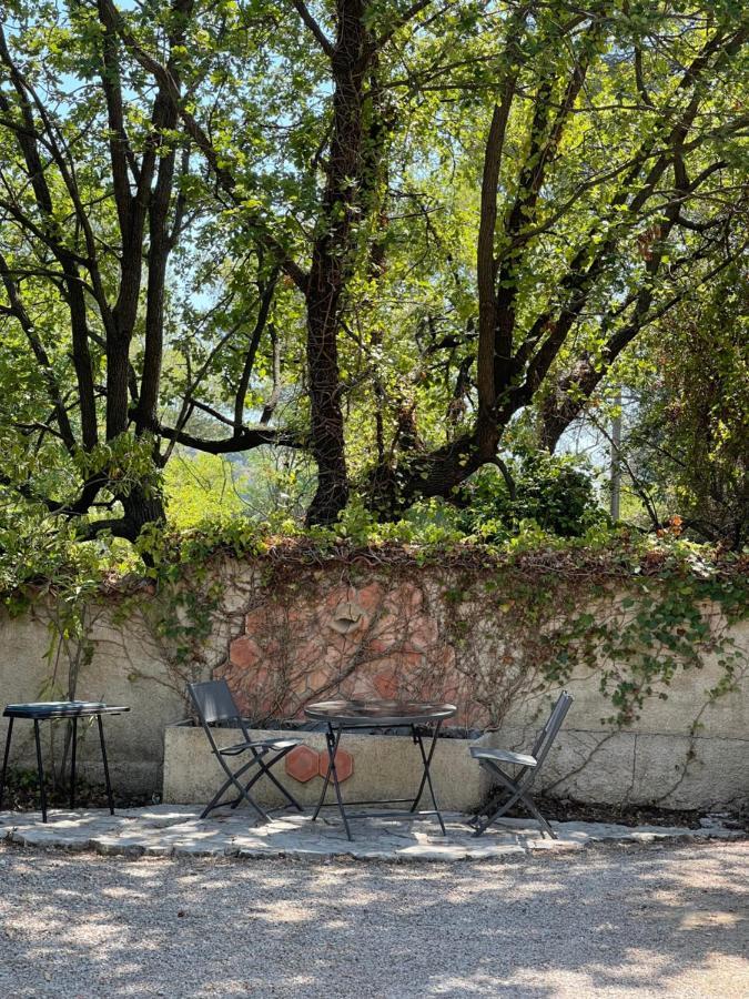 Studio En Bas De Villa Avec Piscine Proche Bord De Mer Cagnes-sur-Mer Exterior foto